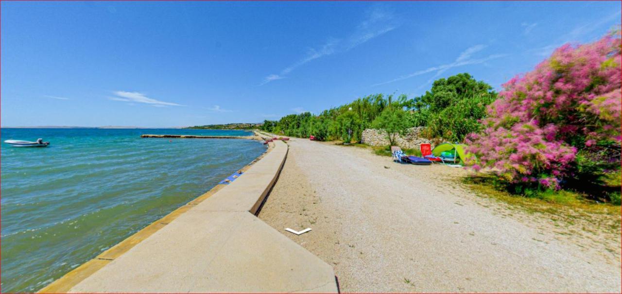Casa Mare Rtina Garten Zwei Baeder Eg Exteriér fotografie